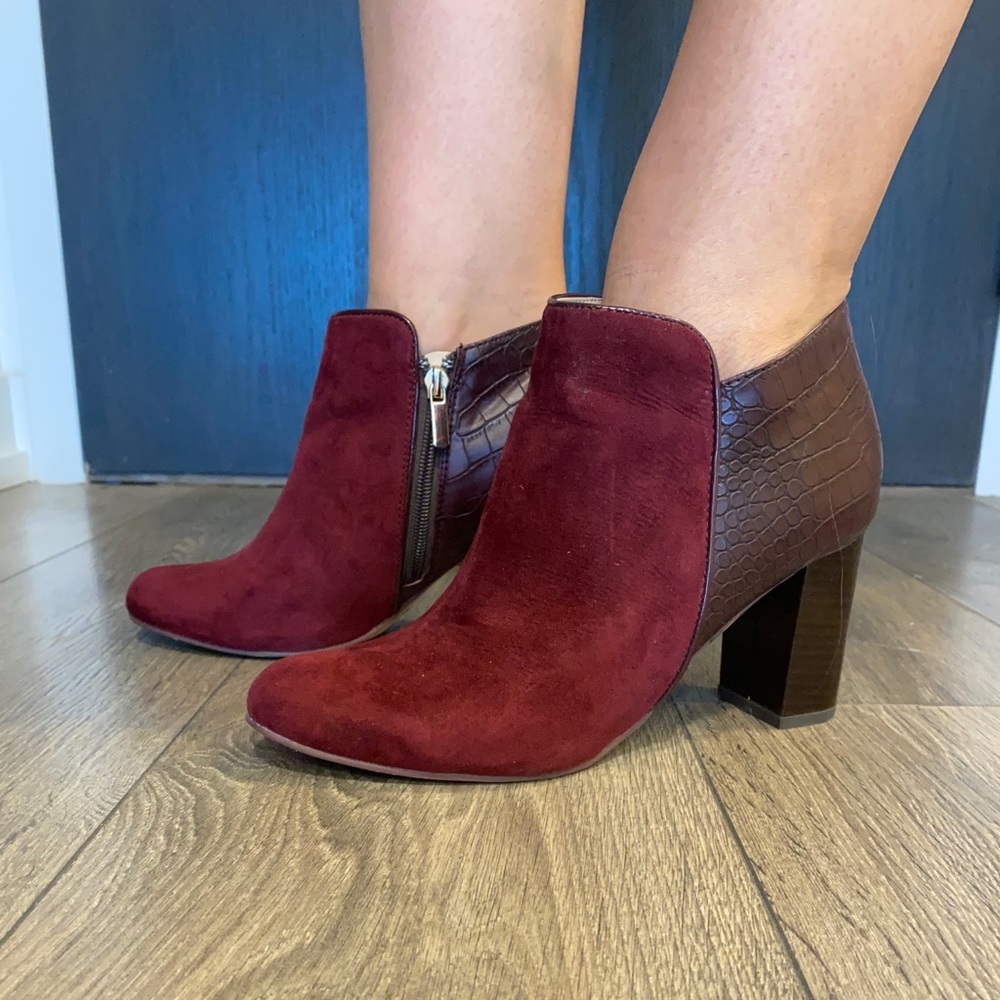 Menbur burgundy and brown low cut boots